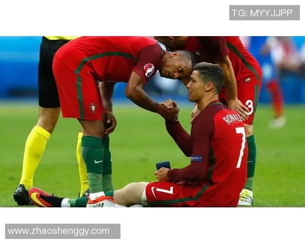 传奇足球鞋和球星的完美搭配这些球员曾穿过它们成就传奇