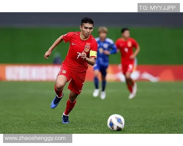 丹秋引领新潮流 足坛未来之星的崛起与突破